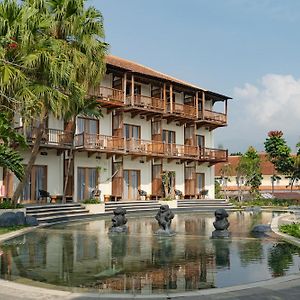 Novus Giri Resort y Spa